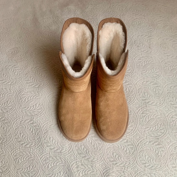 Classic Short Lunara Boot - Picture 6 of 7